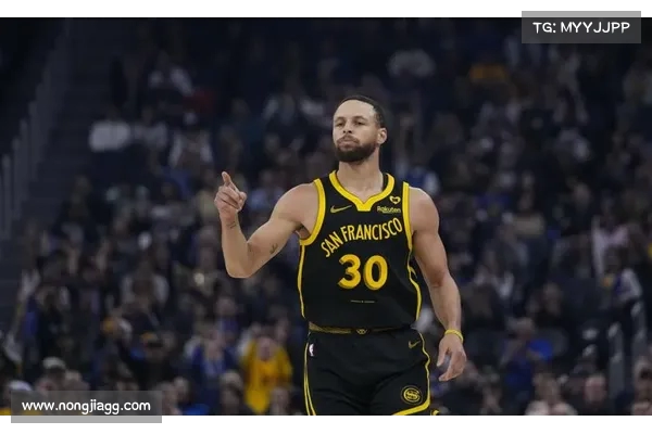 库里:NBA三分神射手的统治力 库里:NBA三分神射手的统治力